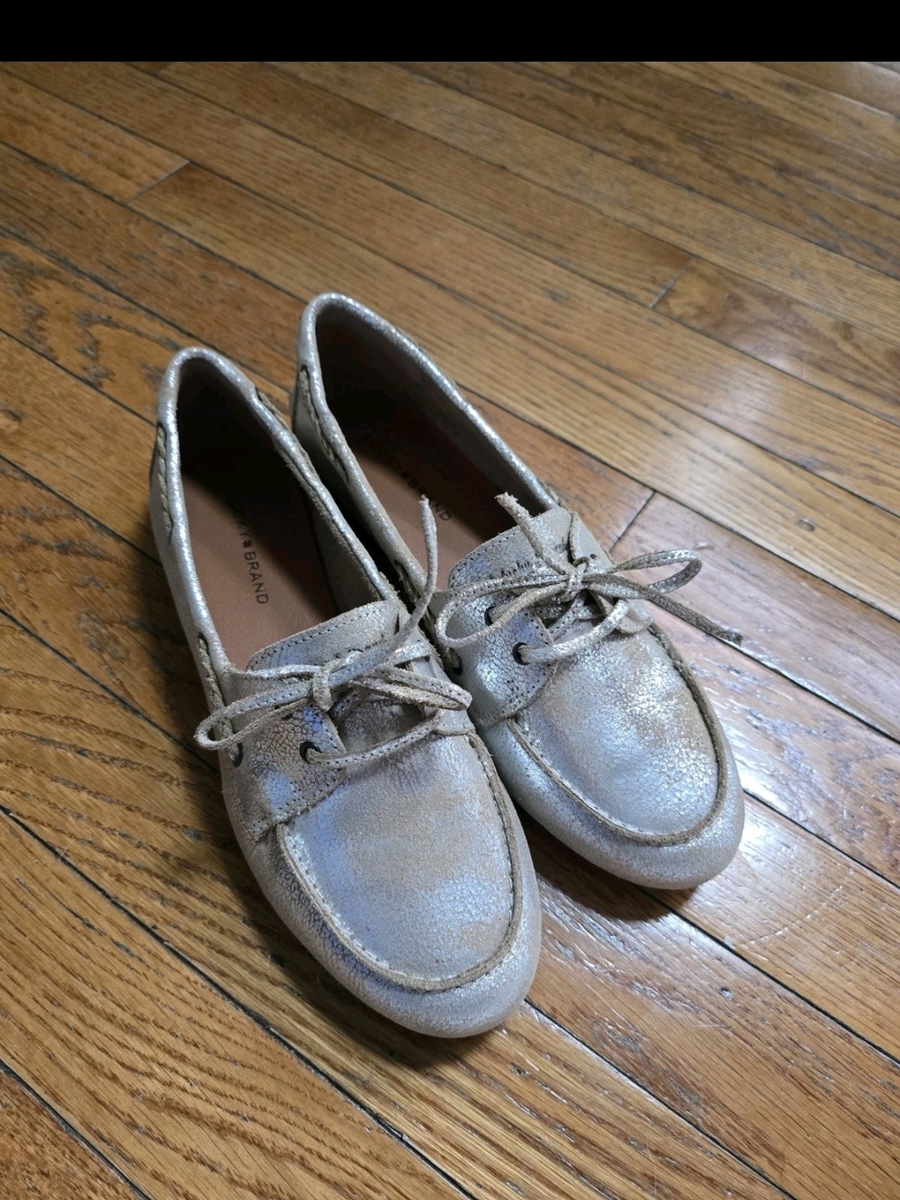New Lucky Brand Tirani Boat Shoe Silver Metallic Leather Size 8.5 Flats